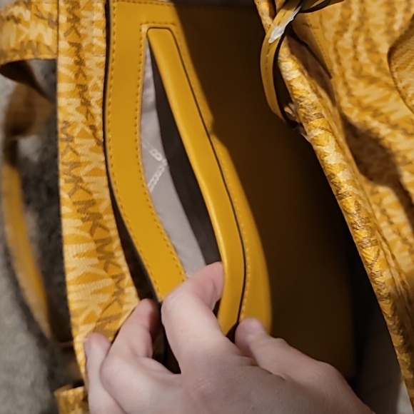 The Michael Large Animal Print Logo Tote Bag NWOT - Picture 6 of 7